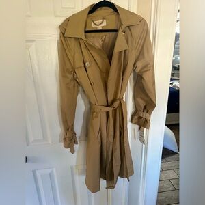 Michael Kors Women’s Trench Coat in Khaki Size Large -Never Worn with tags!